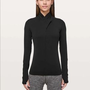 Lululemon Twist Mock Neck Long Sleeve size 8